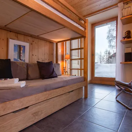 Arsene No 2 - Happy *