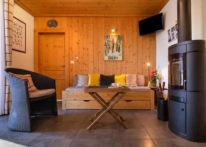 Arsene No 2 - Happy アパート